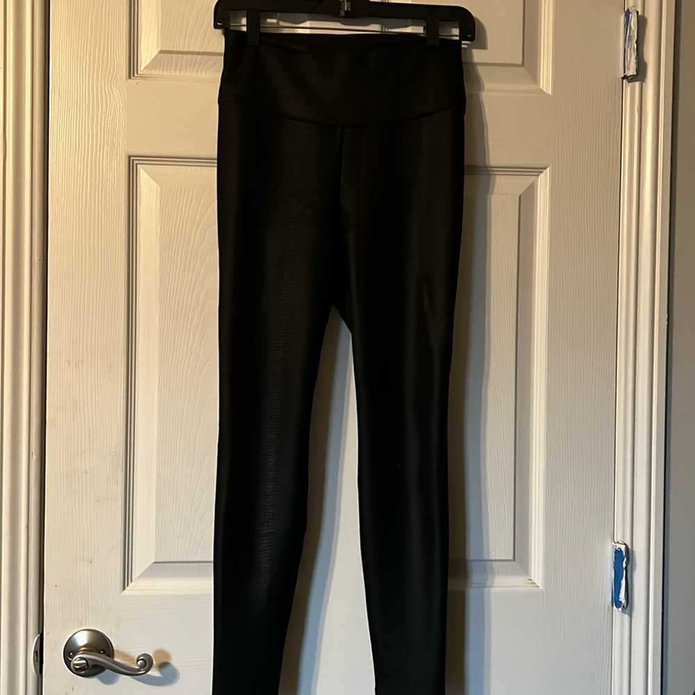 Women’s White House, black market runway leggings